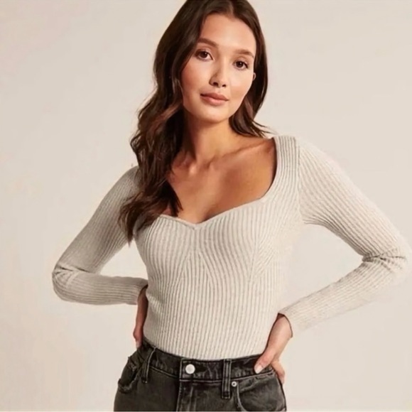 Abercrombie & Fitch Tops - Abercrombie & Fitch Long Sleeve Sweetheart Ribbed Sweater Bodysuit Medium